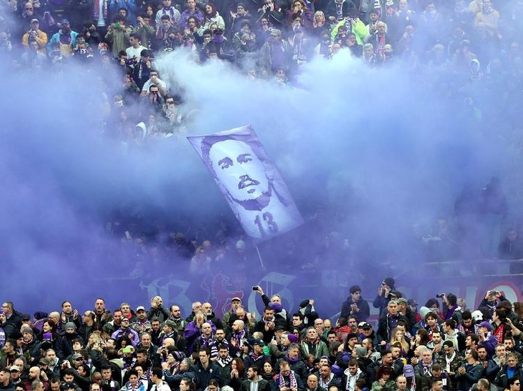 Foto: Laga Emosional Fiorentina Usai Kepergian Astori