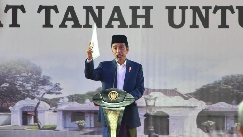 Jokowi Janji Naikkan Dana Kartu Sakti PKH 2 Kali Lipat Jokowi Janji Naikkan Dana Kartu Sakti PKH 2 Kali Lipat