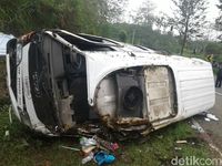 Begini Kerusakan Minibus yang Kecelakaan di Tanjakan Emen