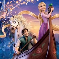 Versi Disney, Rapunzel adalah putri berambut sangat panjang dan terkurung di menara. Ia lalu bertemu seorang bandit tampan, dan bersama-sama mereka berpetualang mengarungi lautan. Foto: istimewa