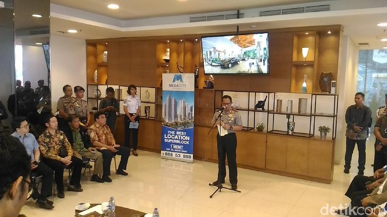 Kapolri Harap Ganjil Genap di Tol Bekasi Tak Buat Susah Masyarakat Kapolri Harap Ganjil Genap di Tol Bekasi Tak Buat Susah Masyarakat