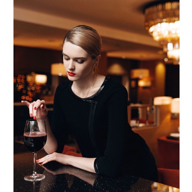 Saya lulus dari universitas tahun ini, dan sekarang saya berniat untuk maju dalam industri pemodelan, kata Alisa kepada Sputnik. (Foto: Instagram/Alisa Manyonok)