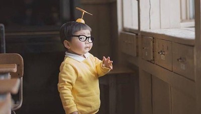 Pose Ala Nobita, Balita Jepang Ini Gemasnya Kebangetan