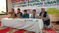 Foto: Presidium Alumni menggelar jumpa pers di Jalan Tebet Timur Dalam, Jaksel, Senin (12/3/2018). Mereka akan menggelar konvensi bakal calon presiden 2019 pilihan umat. Kanavino/detikcom