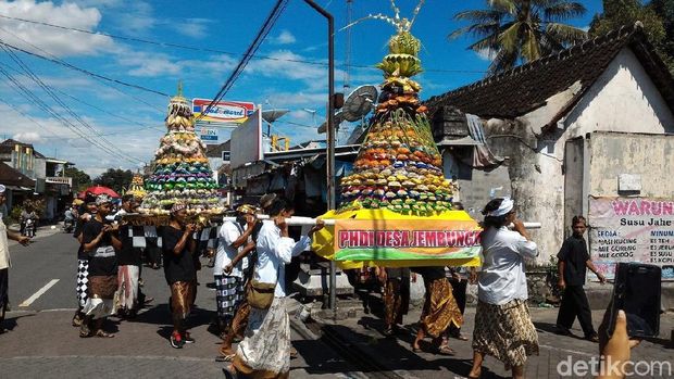 Upacara Mendhak Tirta di Boyolali.