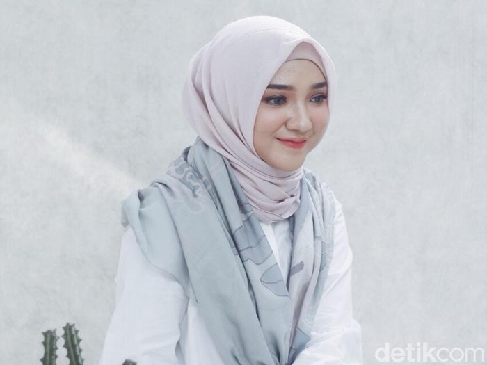 35+ Trend Terbaru Hijab Bella Square Bahan Polycotton