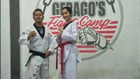 Sonia bersama sabeum atau pelatih taekwondonya. Instragram @bellytong 