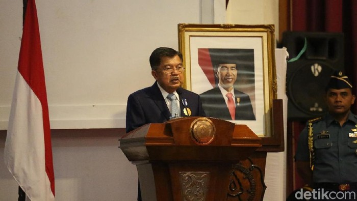 JK Ingatkan Peran Penting Universitas Kembangkan Teknologi