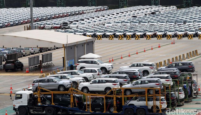 Pukulan Virus Corona terhadap Penjualan Mobil RI
