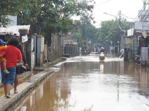 Cegah Banjir, DPU Bandung Siap Fungsikan Rem Air dan Sungai Mati