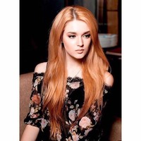 Ia pun kerap kali membagikan postingan foto berbagai aktivtasnya termasuk saat dirinya menjadi model. (Foto: Instagram/Alisa Manyonok)