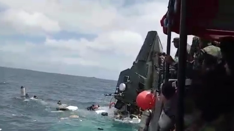 Kapal TNI yang Tenggelam di Pulau Seribu Seharga Rp 12 Miliar Kapal TNI yang Tenggelam di Pulau Seribu Seharga Rp 12 Miliar