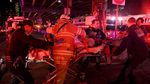 Detik-detik Penyelamatan Korban Helikopter Jatuh di New York