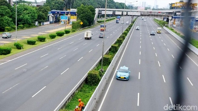Sepekan Ganjil Genap di Tol Bekasi, Efektif?