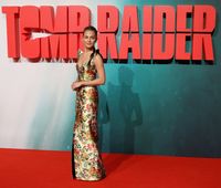 Alicia Vikander di premier film 'Tomb Raider'. Di film tersebut ia berperan sebagai Lara Croft.