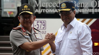 Kapolri dan Menhub Resmikan Penerapan Ganjil Genap di Tol Bekasi