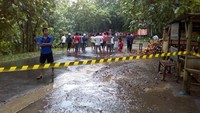 Warga berharap jalan ini segera diperbaiki agar bisa beraktivitas normal. Peran jalan ini sangat vital bagi masyarakat.