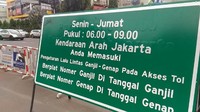 Ganjil Genap di Tol Bekasi Barat dan Timur diberlakukan mulai hari ini. Sistem ini berlaku setiap Senin-Jumat sejak pukul 06.00-09.00 WIB (Foto: Samsdhuha Wildansyah/detikcom).