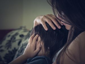 Ibu Rumah Tangga Lebih Rentan Terkena HIV-AIDS, Kok Bisa?