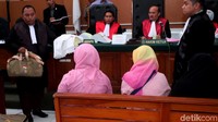Marsonah mendaftarkan diri mengikuti paket umrah promo dengan harga Rp 14,3 juta untuk keberangkatan pada tahun 2017. Namun pada Maret 2017, Marsonah ditawari perubahan paket dengan carter pesawat dengan biaya tambahan Rp 2,5 juta.