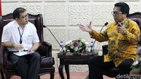 OSO meminta jajaran direksi PT Freeport segera menyelesaikan kasus karyawan yang dirumahkan.