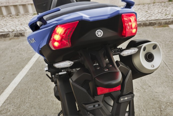 Yamaha TMAX SX Sport Edition, Kakaknya Nmax yang Memacu 