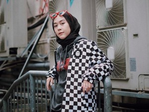 Hijab Street Style Akan Jadi Tren di 2019, Sudah Punya?