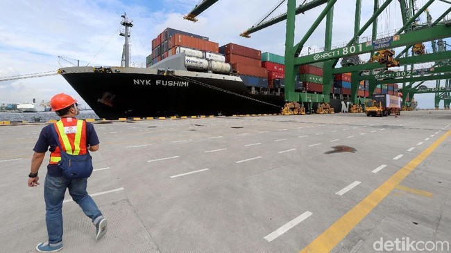 RI Terancam Banjir Baja Murah China