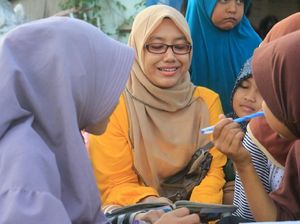 Akrabnya Maulidar yang 7 Tahun Ajar Anak Pemulung Tanpa Digaji