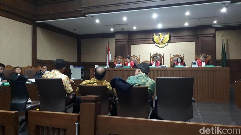 Eks Kepala PPATK Sebut Skema Barter Dolar Terindikasi Pencucian Uang Eks Kepala PPATK Sebut Skema Barter Dolar Terindikasi Pencucian Uang
