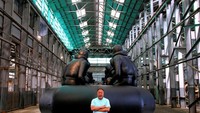 Ai Weiwei memang aktivis yang peduli dengan para imigran di seluruh dunia yang harus meninggalkan negaranya (utamanya) karena kekerasan dan perang.   (Foto: Dok. REUTERS/David Gray)