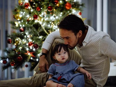 Potret Keseruan si 'Hot Daddy' Maruli Tampubolon Bersama 