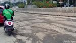 Penampakan Jalan Rusak Karena Proyek 6 Ruas Tol Dalam Kota