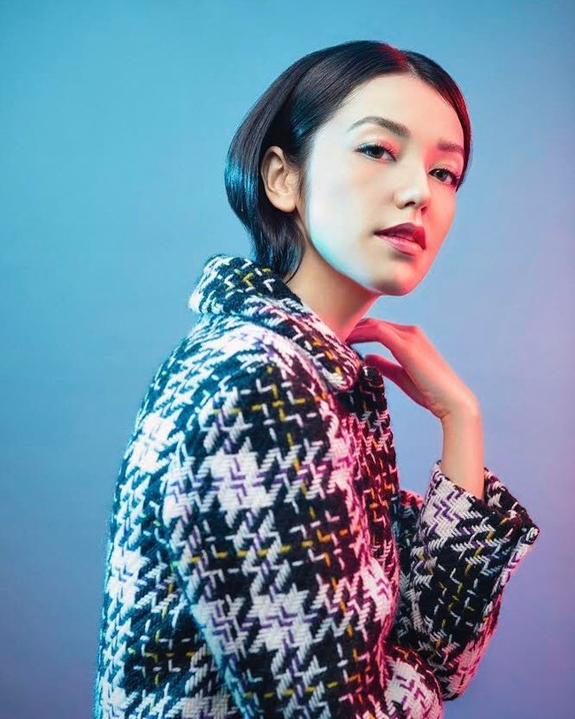 Mengawali kariernya di dunia akting melalui sinetron, Velove Vexia mampu mencitrakan dirinya sebagai wanita feminin nan berkelas. Foto: Dok. Instagram Velove Vexia