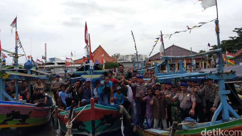 Suara Nelayan Cirebon: Hoax Itu Bikin Orang Bermusuhan Suara Nelayan Cirebon: Hoax Itu Bikin Orang Bermusuhan