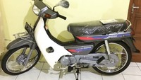 Belum lama ini jagat maya dihebohkan dengan Astrea Grand yang laku Rp 80 juta. Kini, Edy Wibowo yang berdomisili di Yogyakarta juga menjual motor Astrea Grand 1991, tapi lebih murah, yaitu Rp 50 juta. Foto: Istimewa