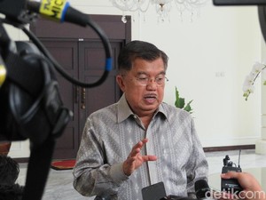 JK Soal Tim Seleksi Cawapres: Itu Urusan Jokowi