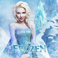 Scarlett Johansson sebagai Elsa. Mata dan tatapan tajam Scarlett Johansson memang sangat mencerminkan karakter Elsa, The Snow Queen di film Frozen. Foto: Dok. Thomas Kurniawan