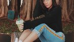 Mau Tahu Pose Selebgram Awkarin Saat Makan? Intip 10 Foto Ini