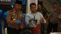 Soal segi keakuratan, Umar mengaku mencoba pen gun racikan kelompok Cipacing. Menurut dia, peluru dilontarkan senjata ini dapat menembus sasaran dari jarak dekat atau sekitar satu-dua meter. Apalagi kalau kena ditempat bagian yang vital, selesai, kata Umar.