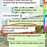 Terkadang penjual harus sabar dengan pembeli yang kurang mengerti bahasa Inggris. Foto: Instagram @drama.olshop