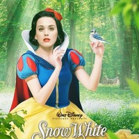 Mata bulat, kulit putih dan rambut hitam Katy Perry membuatnya cocok jadi Snow White. Hasil kreasi Thomas Kurniawan pun sangat meyakinkan. Foto: Dok. Thomas Kurniawan