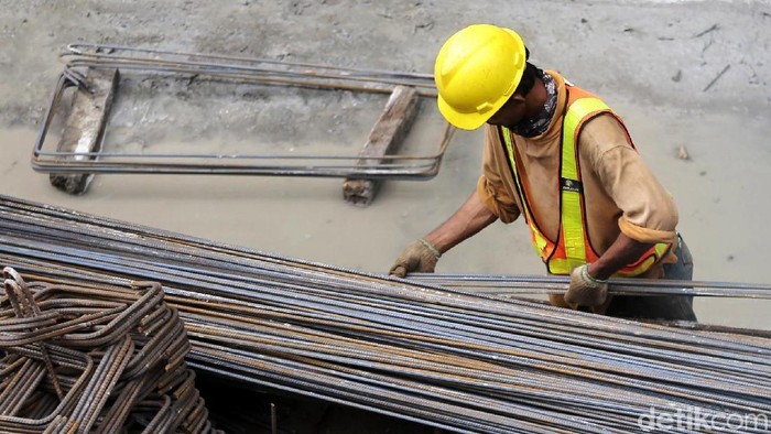 Pembangunan rumah susun sewa (Rusunawa) Pasar Rumput terus dilakukan, Selasa (13/3/2018). Proyek tersebut ditargetkan selesai pada Desember 2018.