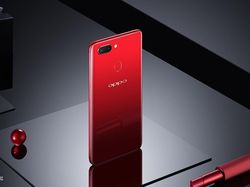 Penampakan Keren Oppo R15 Saat Digenggam