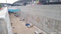 Tak hanya mengarah ke Jalan Pramuka, underpass ini nantinya akan dibuat jalan bercabang menuju arah Jatinegara.