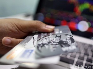 Tiga Keuntungan Punya Kartu Kredit (2)