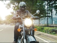 Nostalgia dengan Motor Inggris yang Laki Banget