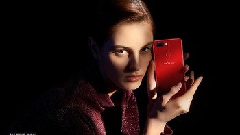 Kamera ganda di bagian belakang masing-masing berukuran 16 MP dan 5 MP. Sementara kamera selfienya 20 MP. Foto: Oppo