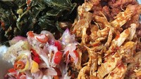 Tiga lauk ini tak pernah absen dari piring nasi campur bali. Ada ayam suwir, sayur daun singkong, kulit ayam dan sambal matah. Postingan ini diunggah @magichand.taste. Foto: Instagram
