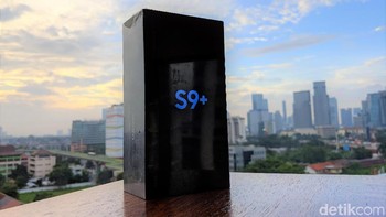Galaxy S9+ yang bertandang ke redaksi detikINET varian RAM 6 GB dan memori 64 GB. Foto: Adi Fida Rahman/detikINET